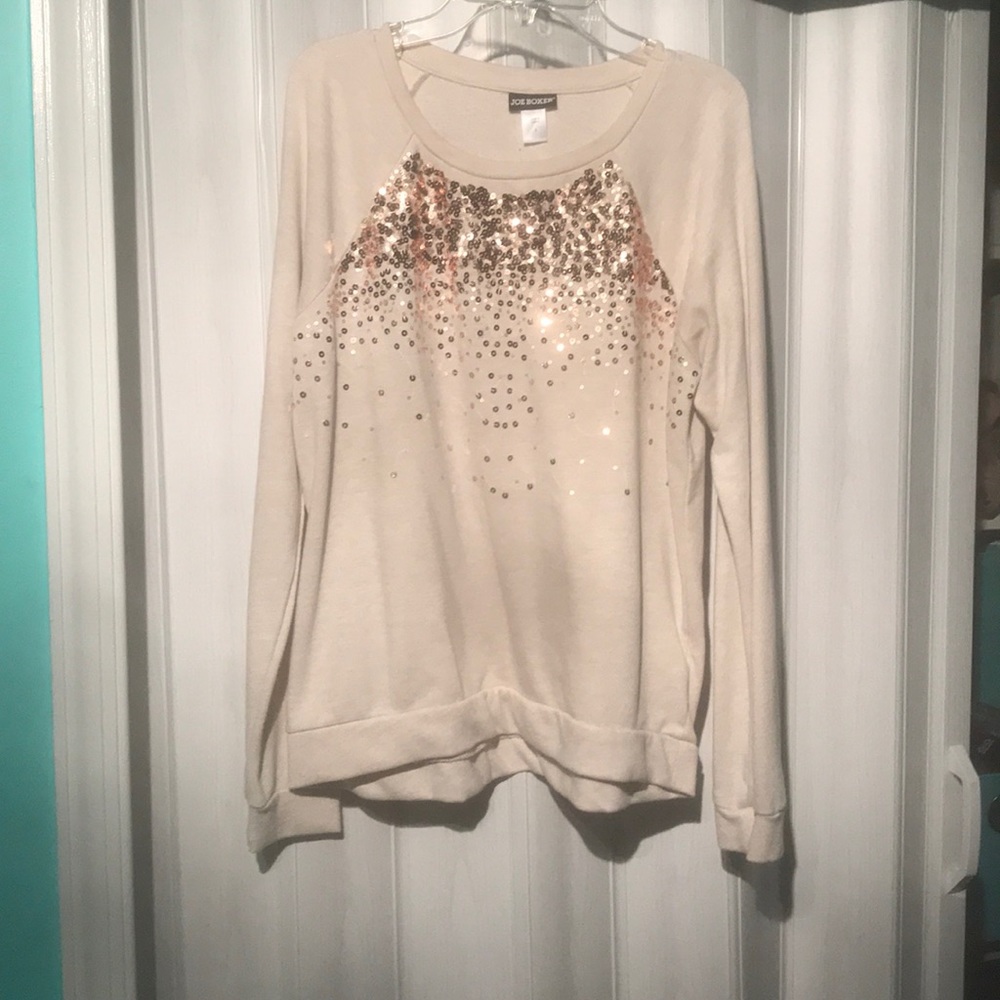 This is a shirt with sparkles